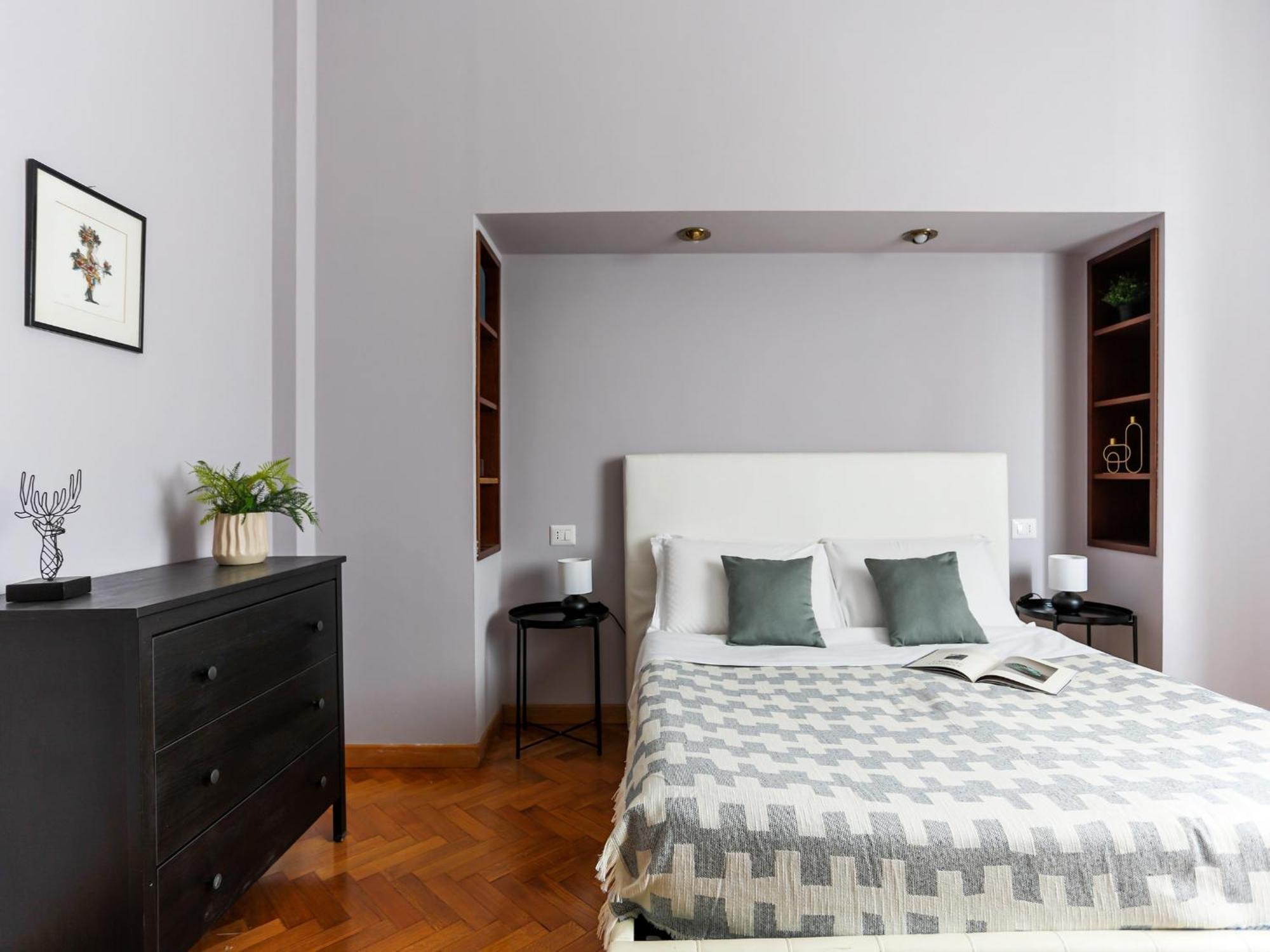 The Best Rent - Spacious One-Bedroom Apartment In Moscova District Milano Esterno foto